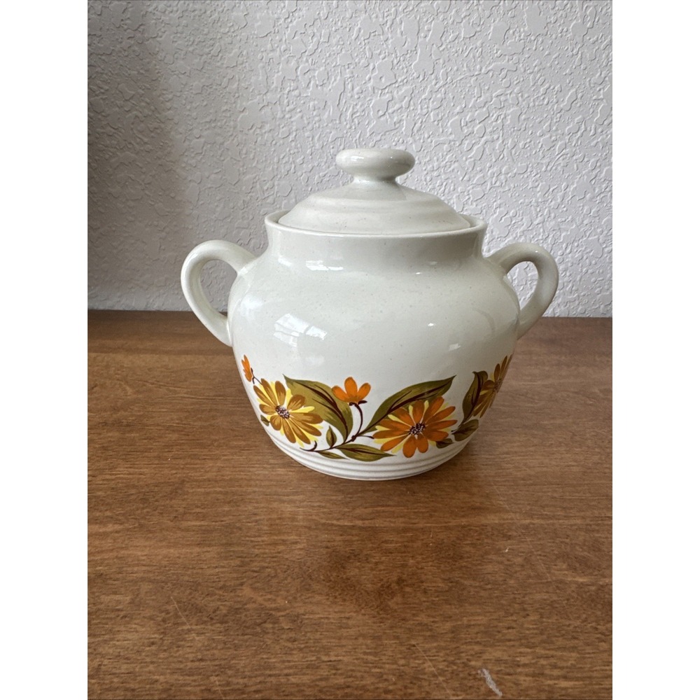 Vintage Capri Bake Serve'n Store Stoneware Crock / Casserole with Lid / Bean Pot